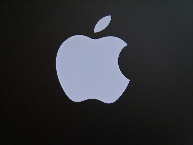 Shareholders Push Apple to Diversify Its Board and Leadership