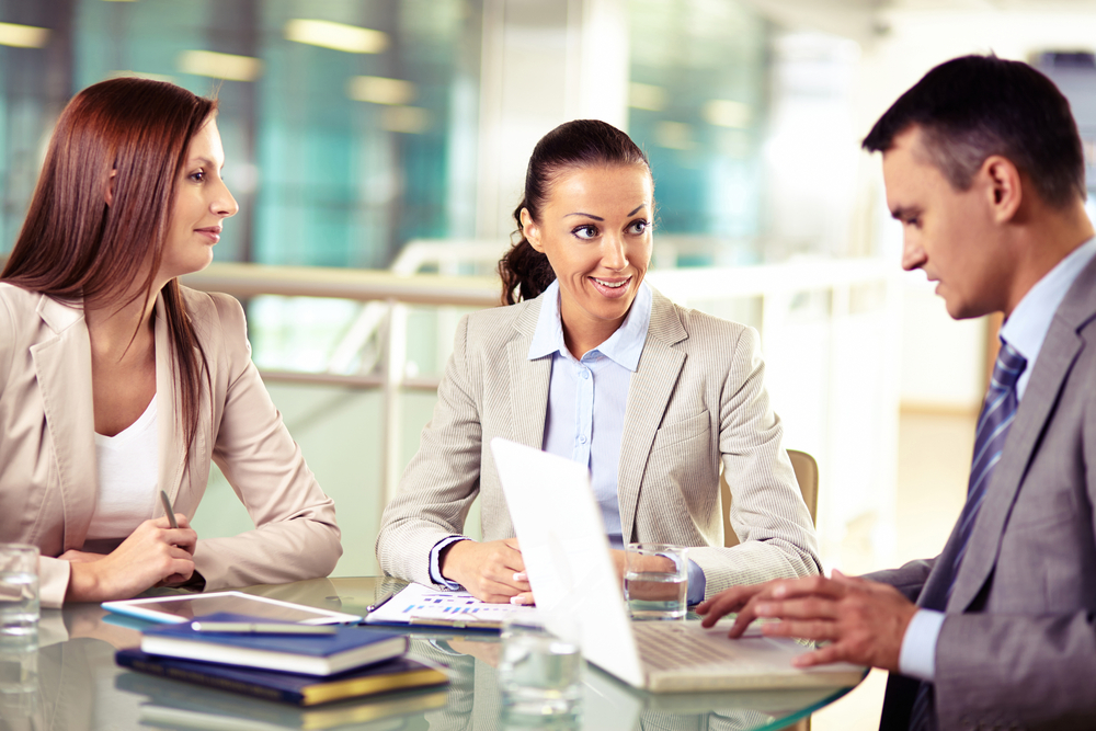 What You Need to Know Before Hiring a Consultant