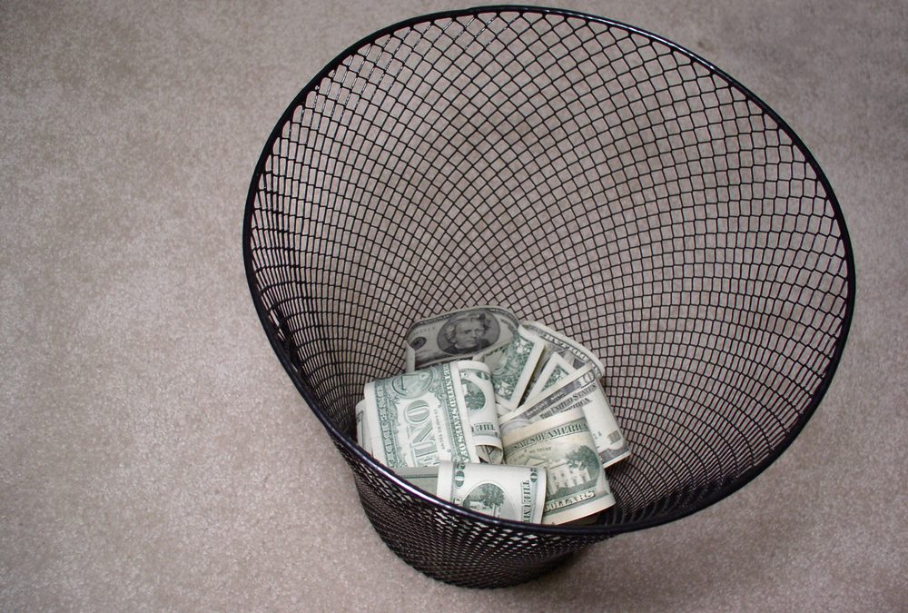 7 Money-Sucking Expenses That Smart Bootstrappers Avoid to Save Cash